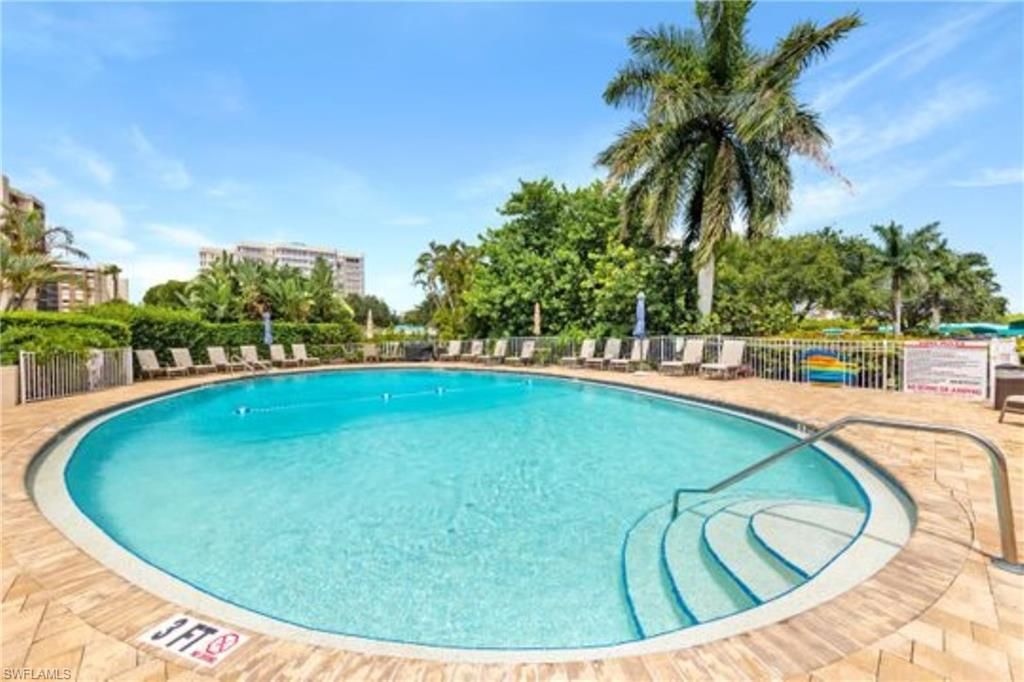 5 Bluebill Ave , Unit 201, Naples, FL 34108 Photo