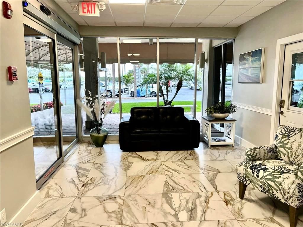 5 Bluebill Ave , Unit 201, Naples, FL 34108 Photo