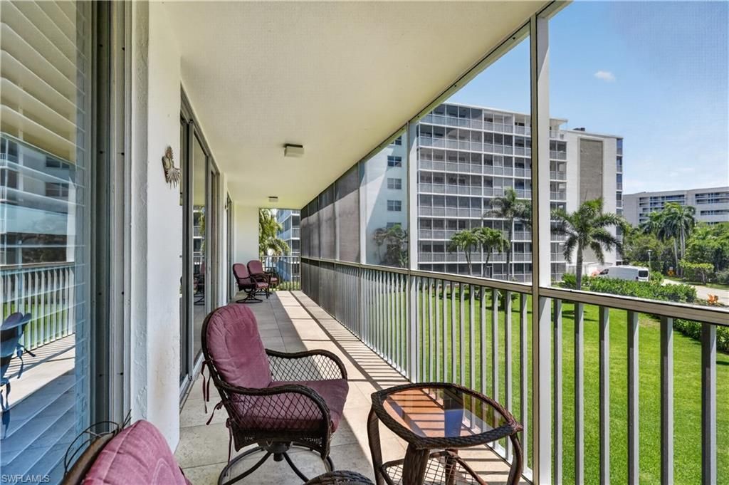 5 Bluebill Ave , Unit 201, Naples, FL 34108 Photo
