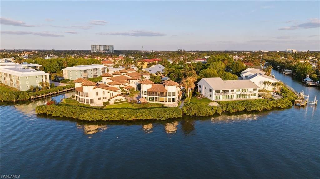 1301 Chesapeake Ave , Unit 1B, Naples, FL 34102 Photo