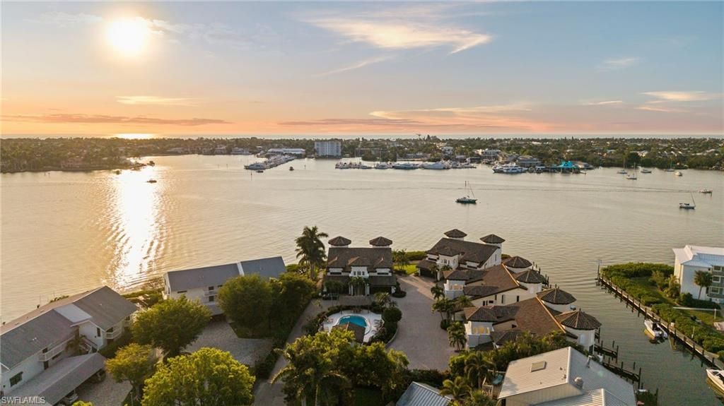 1301 Chesapeake Ave , Unit 1B, Naples, FL 34102 Photo