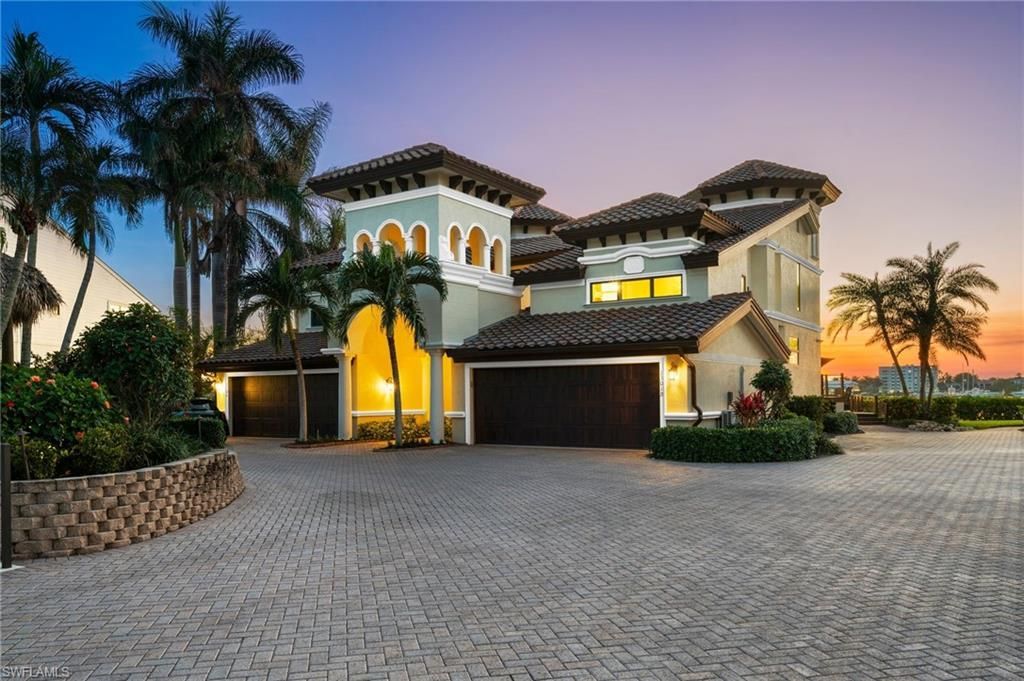 1301 Chesapeake Ave , Unit 1B, Naples, FL 34102 Photo