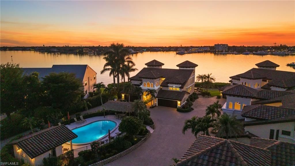 1301 Chesapeake Ave , Unit 1B, Naples, FL 34102 Photo