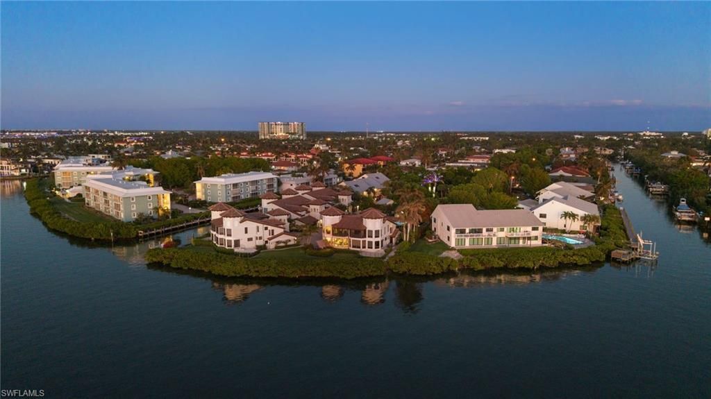 1301 Chesapeake Ave , Unit 1B, Naples, FL 34102 Photo