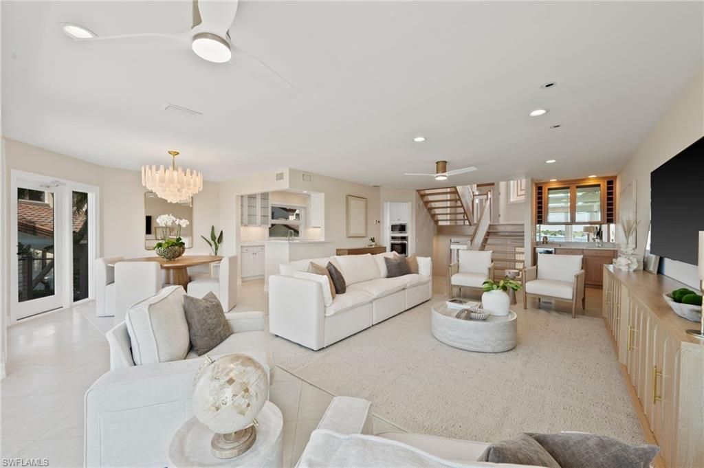 1301 Chesapeake Ave, Unit 1B, Naples, FL 34102 Photo