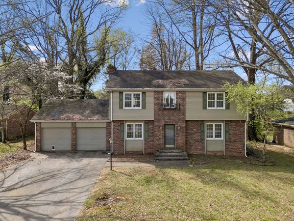 837 Edgefield Way , Bowling Green, KY 42104