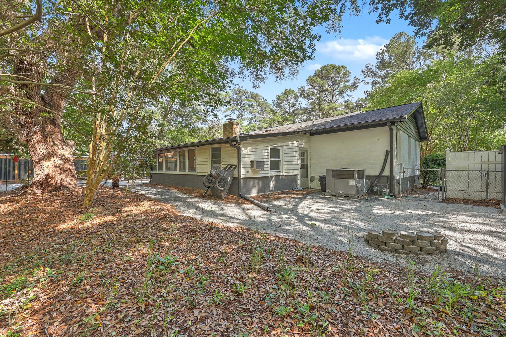 105 Bob White Lane Photo 36