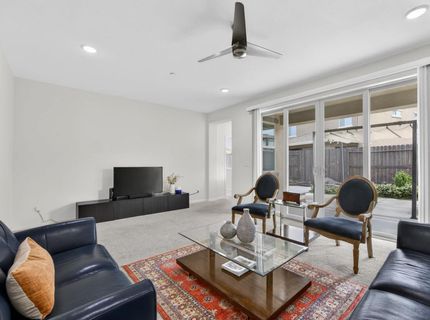 9315 Wild Lilac Cir, Sacramento, CA 95829 Photo