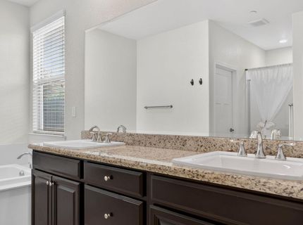 9315 Wild Lilac Cir, Sacramento, CA 95829 Photo