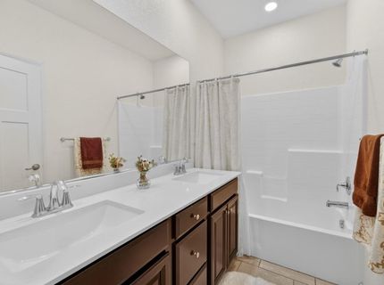 9315 Wild Lilac Cir, Sacramento, CA 95829 Photo