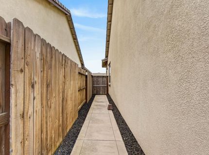 9315 Wild Lilac Cir, Sacramento, CA 95829 Photo