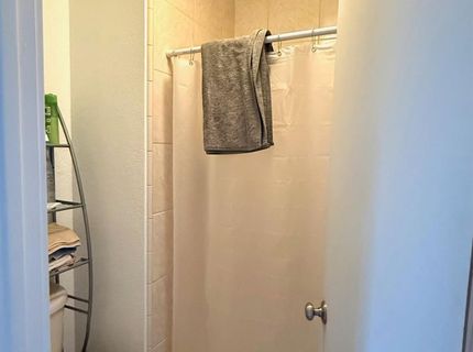 5913 Crowder, Sacramento, CA 95842 Photo