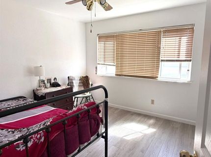 5913 Crowder, Sacramento, CA 95842 Photo