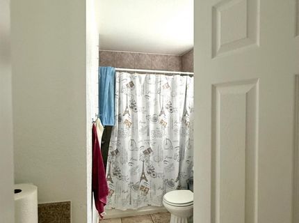 5913 Crowder, Sacramento, CA 95842 Photo