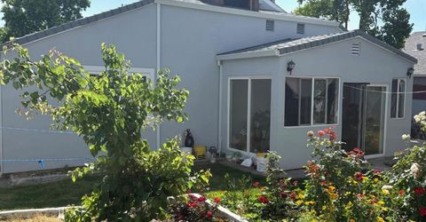 5913 Crowder, Sacramento, CA 95842 Photo