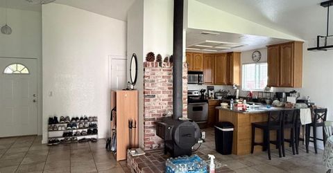 5913 Crowder, Sacramento, CA 95842 Photo