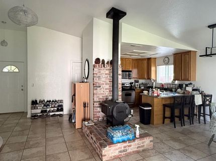 5913 Crowder, Sacramento, CA 95842 Photo