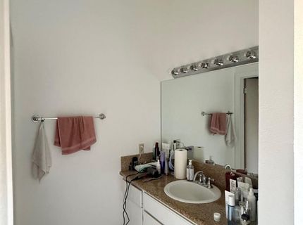 5913 Crowder, Sacramento, CA 95842 Photo