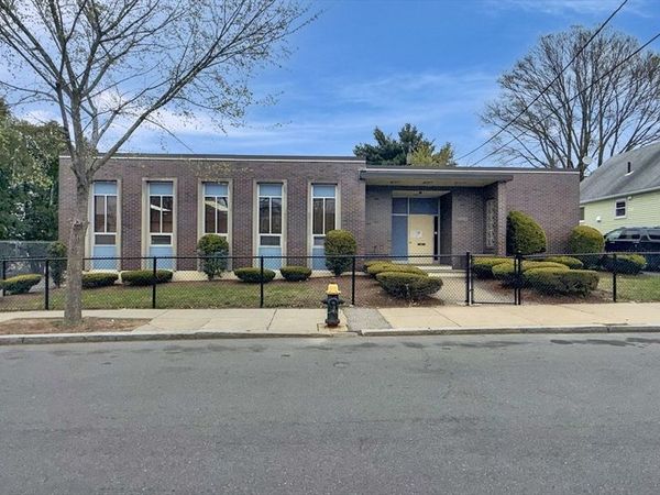 120 Mount Hope St, Boston, MA 02131