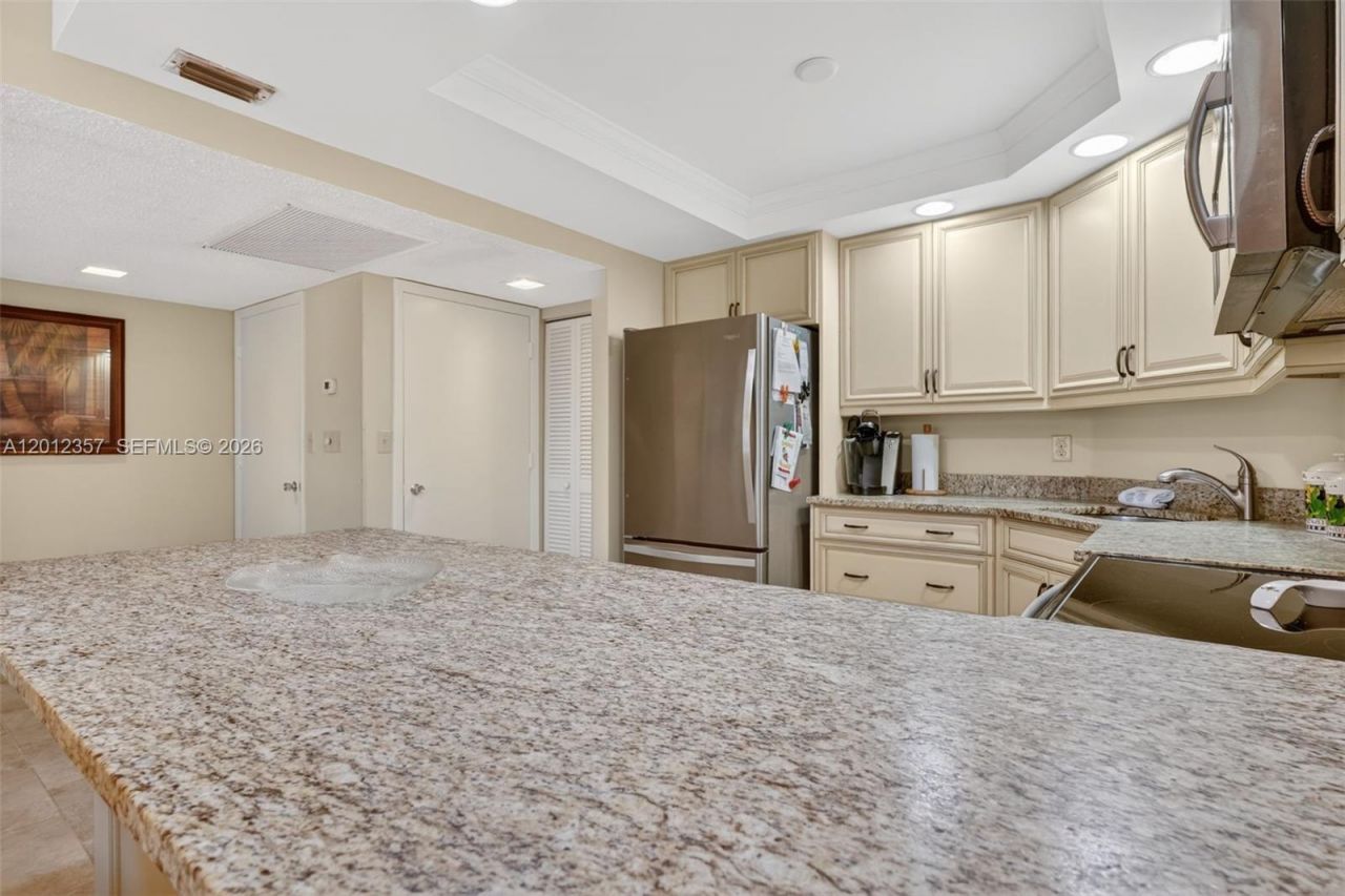 5 Bluebill , Unit 201, Naples, FL 34108 Photo
