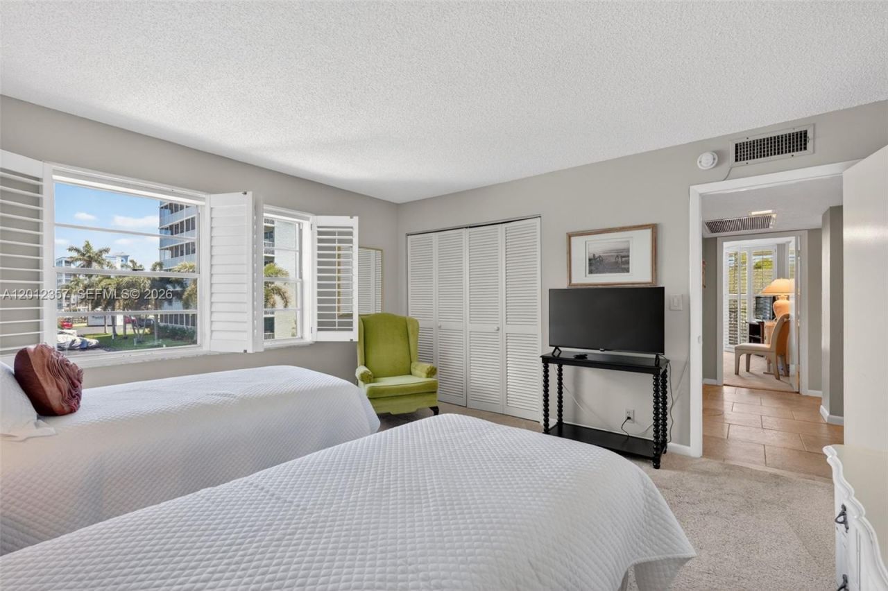 5 Bluebill , Unit 201, Naples, FL 34108 Photo