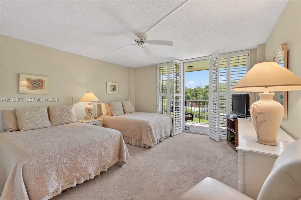 5 Bluebill , Unit 201, Naples, FL 34108 Photo