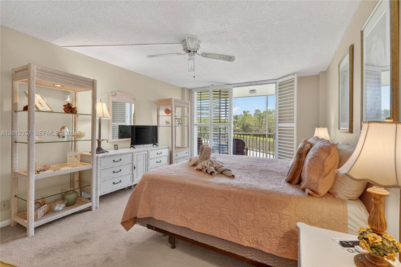 5 Bluebill , Unit 201, Naples, FL 34108 Photo