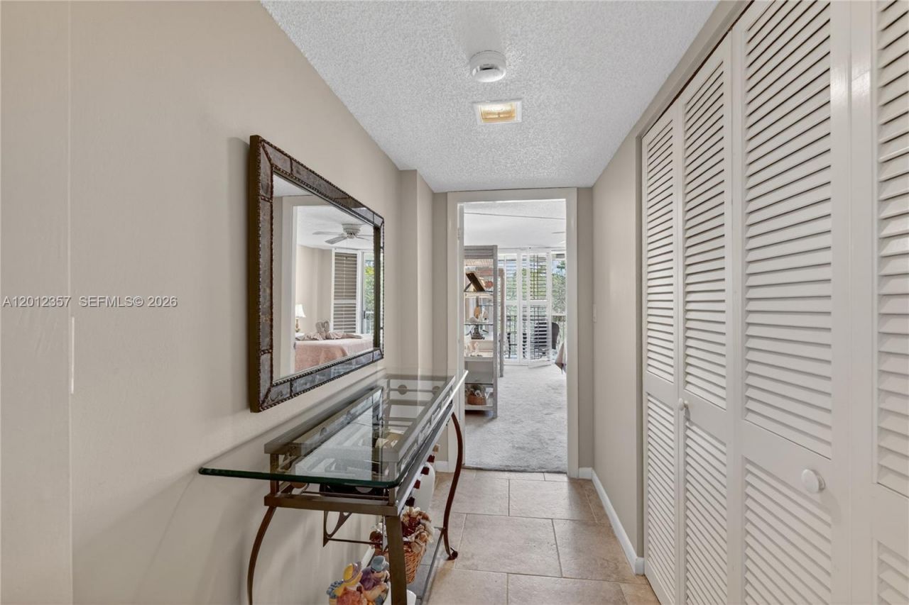 5 Bluebill , Unit 201, Naples, FL 34108 Photo