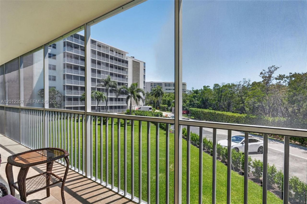 5 Bluebill , Unit 201, Naples, FL 34108 Photo