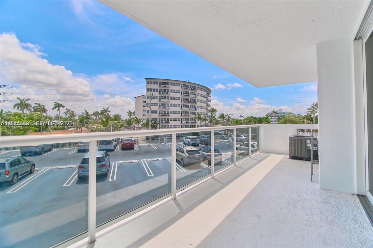 2715 N Ocean Blvd , Unit 2E, Fort Lauderdale, FL 33308 Photo