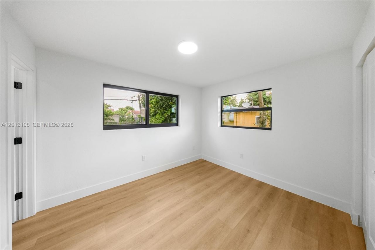 291 NW 184th Ter, Miami Gardens, FL 33169 Photo