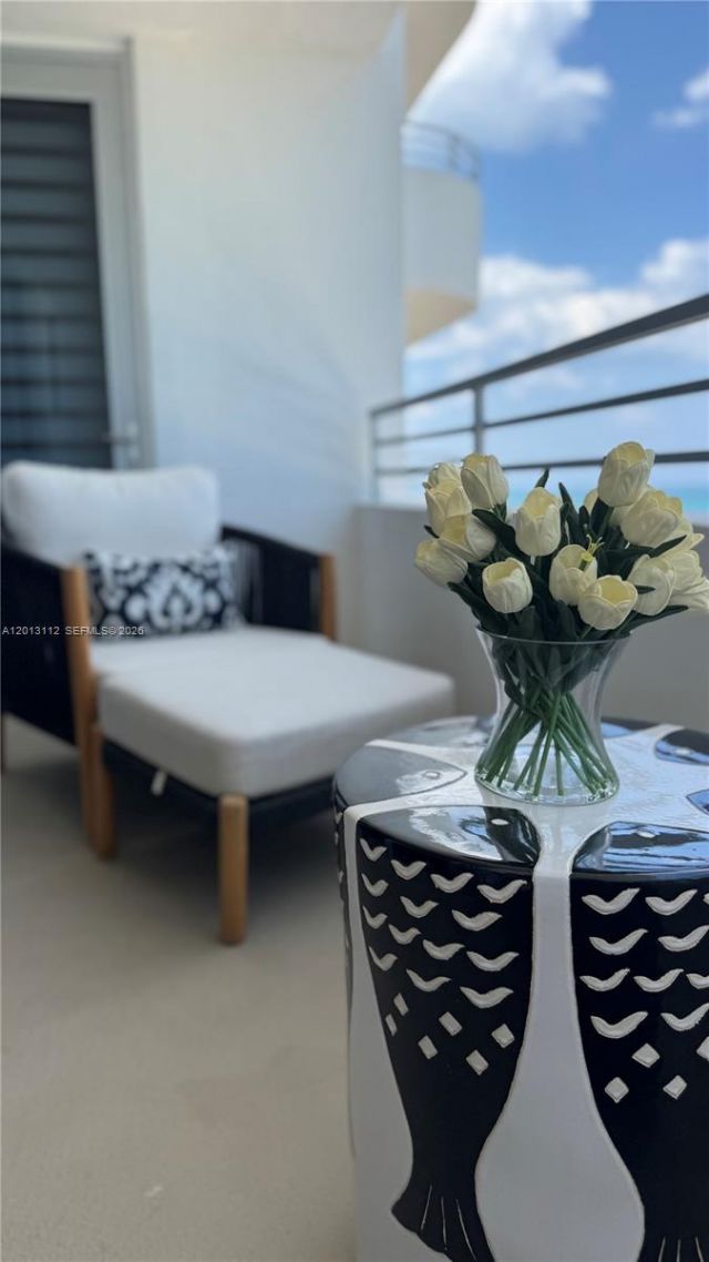 5555 Collins Ave, Unit 14E, Miami Beach, FL 33140 Photo