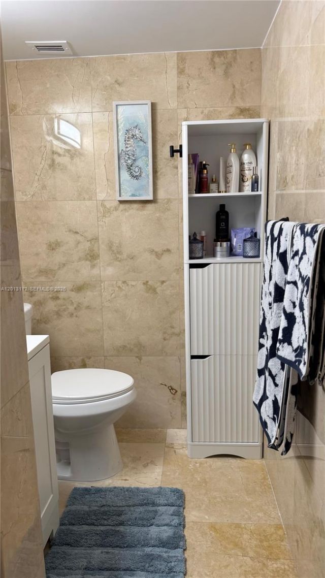 5555 Collins Ave, Unit 14E, Miami Beach, FL 33140 Photo