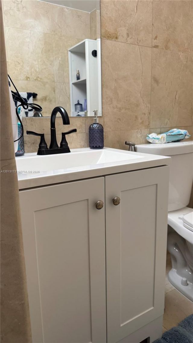 5555 Collins Ave, Unit 14E, Miami Beach, FL 33140 Photo