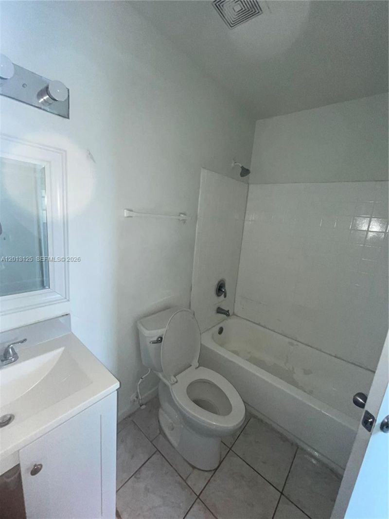 18182 NW 41st Pl, Miami Gardens, FL 33055 Photo