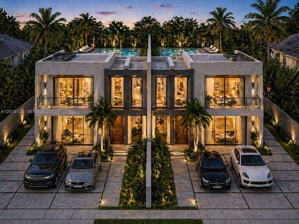 1931 Mayo St , Hollywood, FL 33020