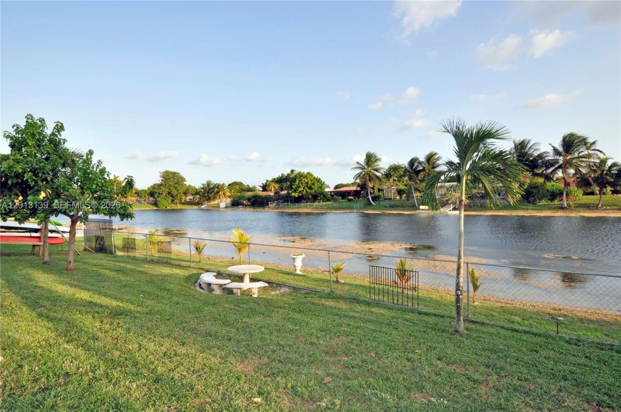 14270 SW 74th St, Miami, FL 33183 Photo
