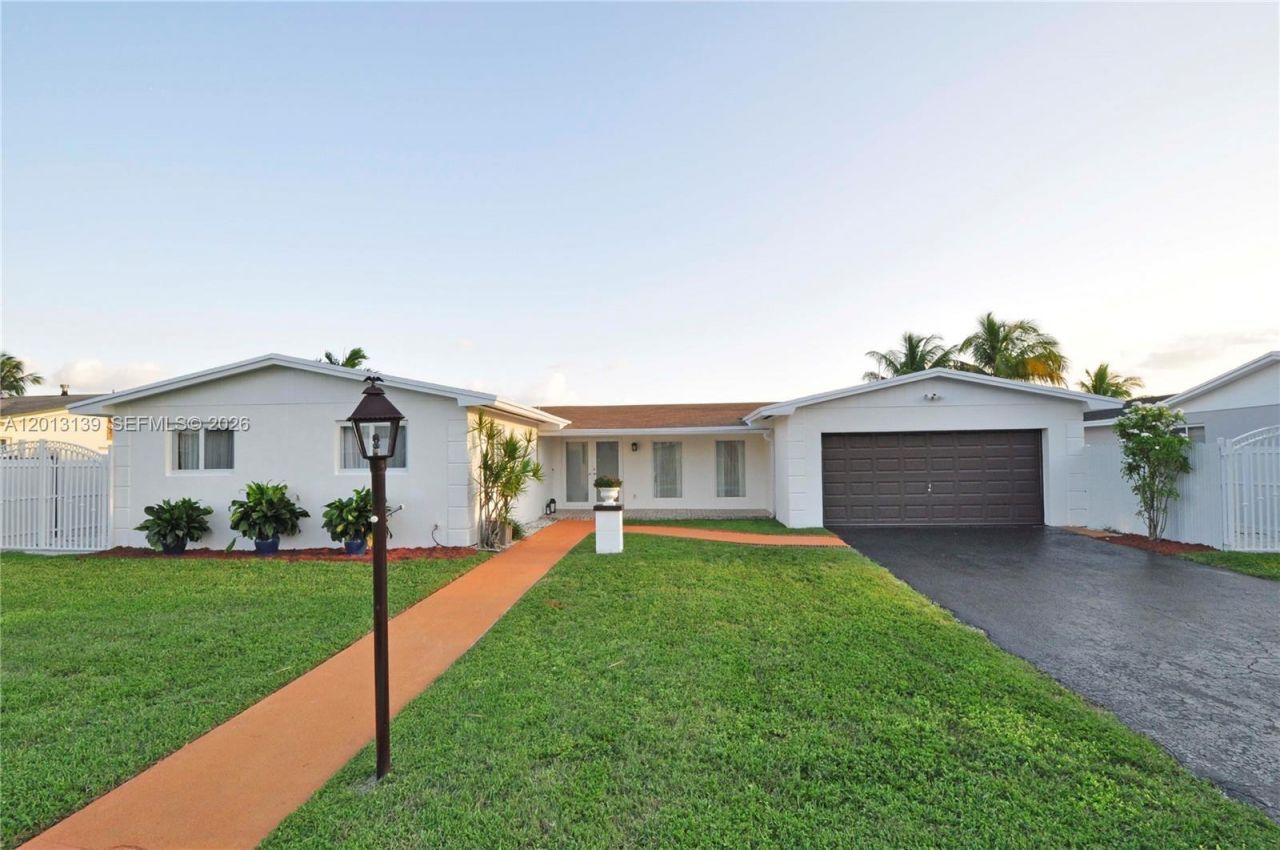 14270 SW 74th St, Miami, FL 33183 Photo