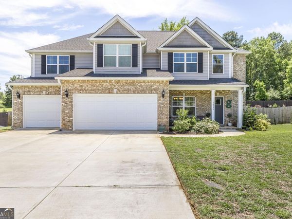 232 Oakley Court, Bonaire, GA 31005