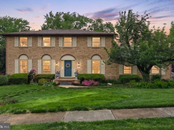 3220 ROUND HILL ROAD, YORK, PA 17402