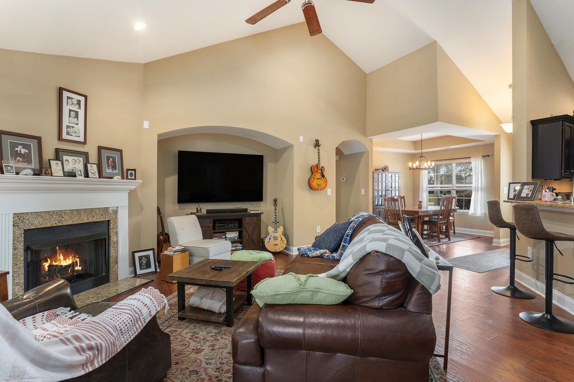 500 Cloverfield Ln.  Photo 8