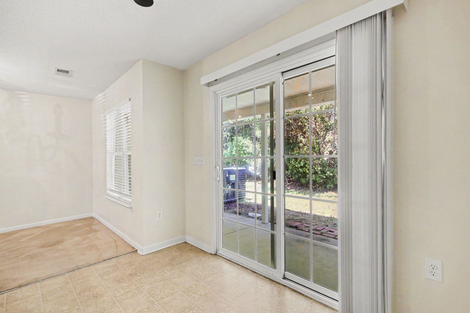 1043 Penny Ln. Photo 18
