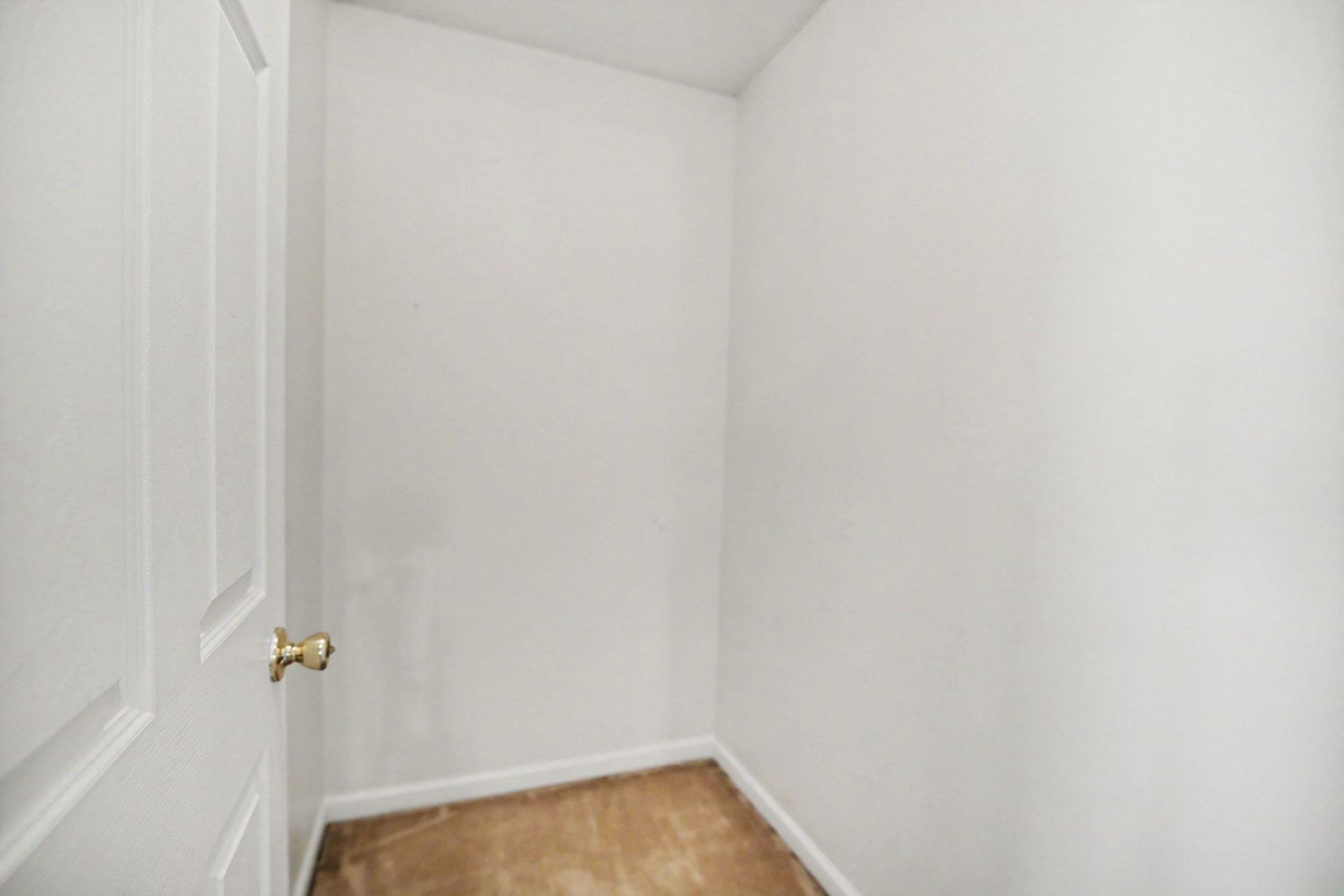 1043 Penny Ln. Photo 24