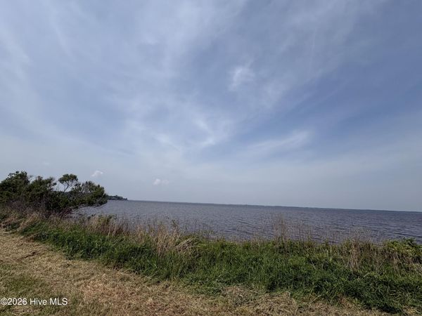 102 Haley Point , Elizabeth City, NC 27909