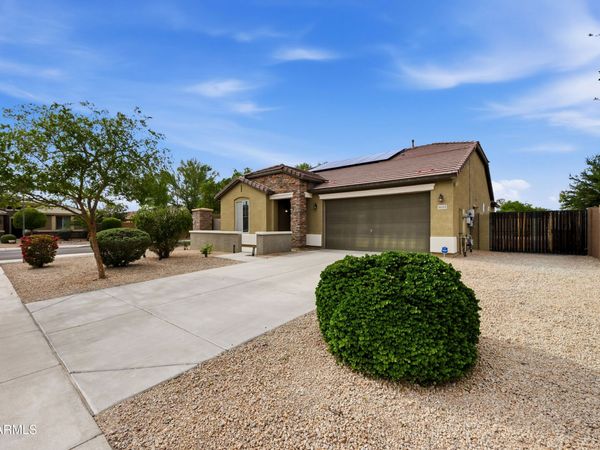 16152 W Desert Flower Drive, Goodyear, AZ 85395