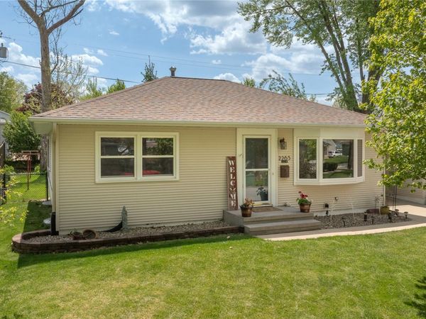 2265 11th Ave , Marion, IA 52302