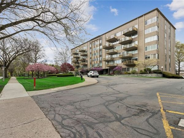 1400 East Avenue , Unit UN605, Rochester, NY 14610