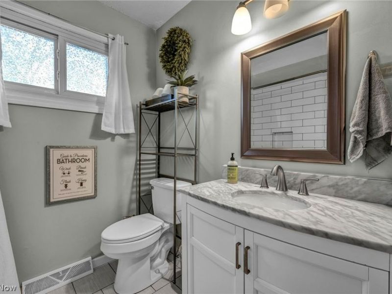 36729 Lakehurst Drive, Eastlake, OH 44095 Photo 18