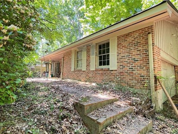 200 Riverside Drive, Athens, GA 30606