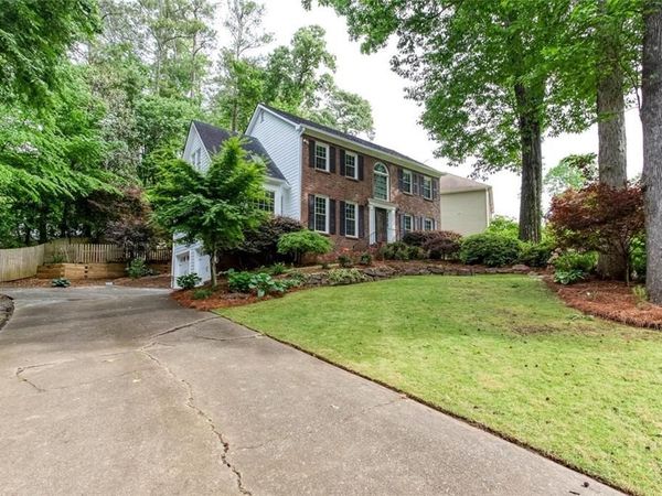 4817 Ridgewood Creek Drive , Acworth, GA 30102